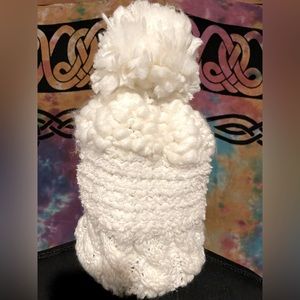 White cotton cable knit weave beanie by LA Hearts